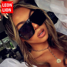 Load image into Gallery viewer, LeonLion Oversized One-piece Sunglasses Women  Brand Eyeglasses Women/Men Retro Glasses Women Metal Lentes De Sol Mujer