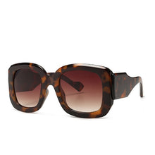 Load image into Gallery viewer, LeonLion Oversized Women's Sunglasses 2023  Vintage Glasses Women/Men Gradient Square Eyewear Women Ocolos Gafas De Sol