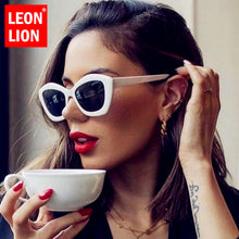 Carica l'immagine nel visualizzatore di Gallery, LeonLion Polygon Cateye Sunglasss Women/Men  Brand Eyewear For Women  Glasses Women Gafas De Sol Mujer 2023