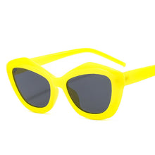 Carica l'immagine nel visualizzatore di Gallery, LeonLion Polygon Cateye Sunglasss Women/Men  Brand Eyewear For Women  Glasses Women Gafas De Sol Mujer 2023