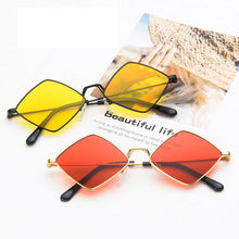 Load image into Gallery viewer, LeonLion Retro Cateye Sunglasses Women  Sunglasses Women Prism Vintage Sun Glasses For Women Small Oculos De Sol Feminino