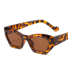 Load image into Gallery viewer, LeonLion Retro Cateye Women Sunglasses Irregular Sunglasses Women 2023 Brand Sunglasses For Women Small Frame Okulary