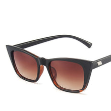 Load image into Gallery viewer, LeonLion Retro Sunglasses Women Cateye Women Sunglasses 2023 Women Glasses Brand Designer Sunglasses For Men Hip Hop Okulary