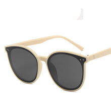 Load image into Gallery viewer, LeonLion Round Retro Sunglasses Women Designer Sunglasses Women 2023  Glasses For Women Brand Oculos De Sol Feminino