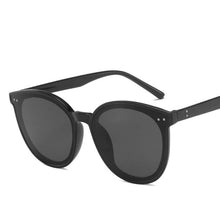 Load image into Gallery viewer, LeonLion Round Retro Sunglasses Women Designer Sunglasses Women 2023  Glasses For Women Brand Oculos De Sol Feminino