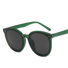 Load image into Gallery viewer, LeonLion Round Retro Sunglasses Women Designer Sunglasses Women 2023  Glasses For Women Brand Oculos De Sol Feminino