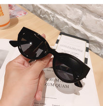 Load image into Gallery viewer, LeonLion Small Cat eye Sunglasses Women Pink Triangle Eyeglasses Women/Men  Brand Sun Glasses Shades UV400 Vintage Oculos