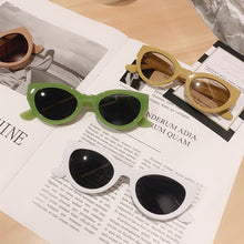 Load image into Gallery viewer, LeonLion Small Cat eye Sunglasses Women Pink Triangle Eyeglasses Women/Men  Brand Sun Glasses Shades UV400 Vintage Oculos