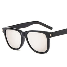 Load image into Gallery viewer, LeonLion Square Retro Sunglasses Women Heart Glasses for Women/Men 2023  Brand Eyeglasses Women Mirror Gafas De Sol Mujer