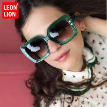Load image into Gallery viewer, LeonLion Square Retro Sunglasses Women  Sun Glasses Women/Men Oversized Eyeglasses Women Vintage Oculos De Sol Feminino