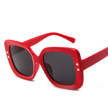 Load image into Gallery viewer, LeonLion Square Retro Sunglasses Women  Sun Glasses Women/Men Oversized Eyeglasses Women Vintage Oculos De Sol Feminino
