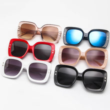 Load image into Gallery viewer, LeonLion Square Retro Sunglasses Women  Sun Glasses Women/Men Oversized Eyeglasses Women Vintage Oculos De Sol Feminino