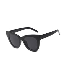 Load image into Gallery viewer, LeonLion Vintage Cateye Sunglasses Women 2023 Retro Sun Glasses Women/Men Brand Designer Eyeglasses Women Oculos De Sol Gafas