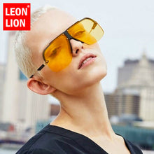 Load image into Gallery viewer, LeonLion Vintage Sunglasses Women 2023 Men Goggles Okulary Women Brand Design Sunglasses Women Punk Eyewear Gafas De Sol