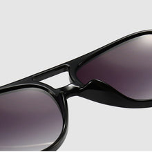 Load image into Gallery viewer, LeonLion Vintage Womens Sunglasses 2023 Brand Designer Oval Eyewear Women/Men Retro Glasses Female UV400 Lentes De Sol Mujer