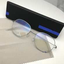 Load image into Gallery viewer, Lightweight Screwless Rim Oval Hand-made Titanium Glasses Frame Men‘s Women&#39;s Computer Gafas Brand Myopia Eyeglasses Spectacles