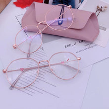 Load image into Gallery viewer, Love Heart Anti Blue Light Optical Glasses Cute Metal Frame Oversized Glasses Vintage Glasses Frame Eyeglasses Retro Eyewear