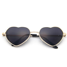 Carica l'immagine nel visualizzatore di Gallery, Love Heart Shaped Sunglasses Women  Cat Eye Sun Glasses Ladies Sexy Sweet Designer Candy Mirror Lens Eyewear UV400
