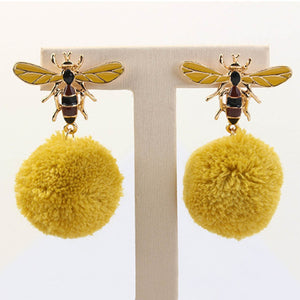 Lovely Delicate Bee Pompom Ball Earrings Lady Yellow Bulb Animal Party South Korean Jewelry Kawaii Earrings Personality Fashion