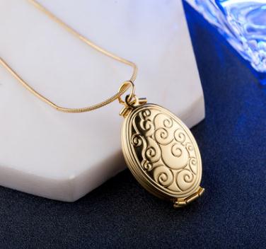 Lovers/daughter/Son Photo Pendant Necklace gold color Silver Floral Patterns Carved Oval Locket Picture Necklace Jewelry