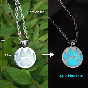 Luminous Glowing Arrow Pendant Necklace Knight Spear Necklace Glow In The Dark Pike Necklace for Women Men Halloween Gift
