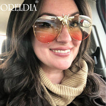 Load image into Gallery viewer, Brand Designer Female Punk Bee Sunglasses Women 2023 Sun Glasses Gradient Shades Lens Ladies UV400 Oculos