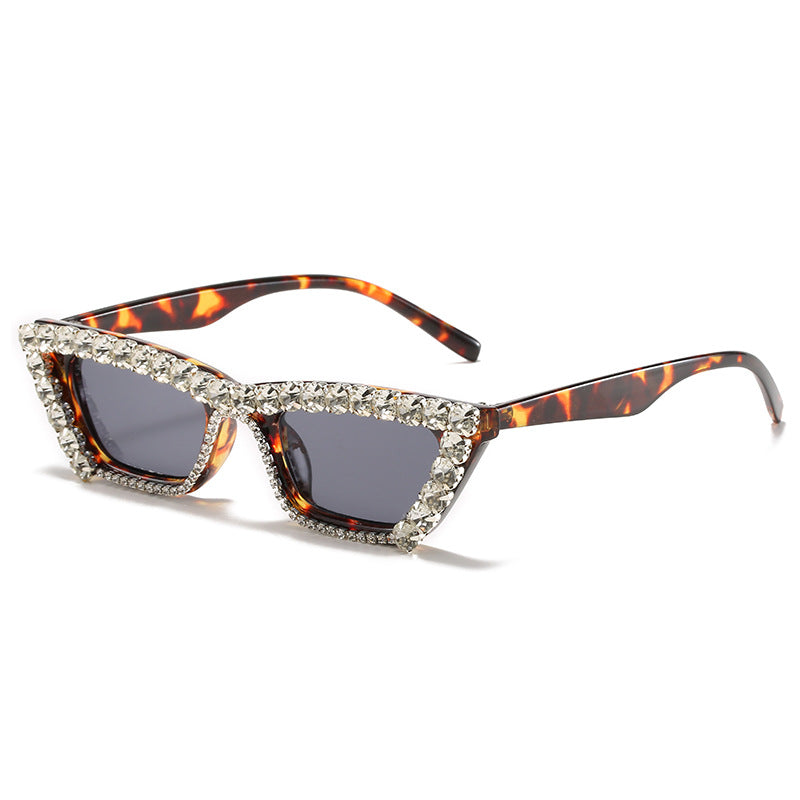 Diamond Decor Cat Eyes Icon Sexy Sunglasses Ladies 2023 Brand Design Female Hip Hop And Pop Music Sexy Sunglasses Women
