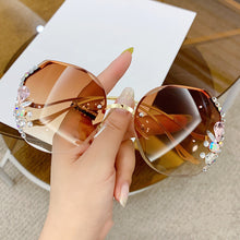 Load image into Gallery viewer, Oversized Rimless Sunglasses Women Brand Designer Big Frame Diamond Square Sun Glasses For Female