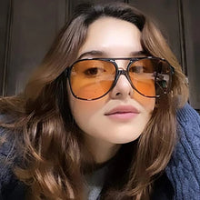 Carica l'immagine nel visualizzatore di Gallery, Occhiali da sole oversize Occhiali da vista classici sfumati da donna Occhiali da pilota color caramello Occhiali da donna UV400 Oculos de sol