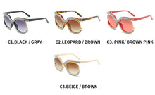 Load image into Gallery viewer, Plastic Round Diamond Sunglasses Women 2023 Oversized Crystal Blingbling Gafas De Sol Mujer