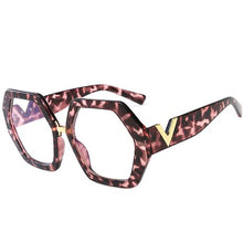 Load image into Gallery viewer, Luxury Square Sunglasses Ladies Fashion Glasses Classic Brand Designer Retro Sun Glasses Women Sexy Eyewear Unisex Shades