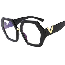 Load image into Gallery viewer, Luxury Square Sunglasses Ladies Fashion Glasses Classic Brand Designer Retro Sun Glasses Women Sexy Eyewear Unisex Shades