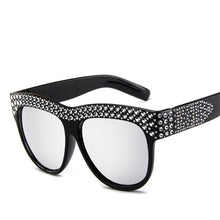 Carica l&#39;immagine nel visualizzatore di Gallery, Square Sunglasses Women Oversized Frame Bling Brand Eye Glasses Female Shades Imitation Diamond Eyewear