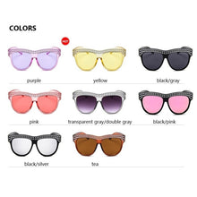 Carica l&#39;immagine nel visualizzatore di Gallery, Square Sunglasses Women Oversized Frame Bling Brand Eye Glasses Female Shades Imitation Diamond Eyewear