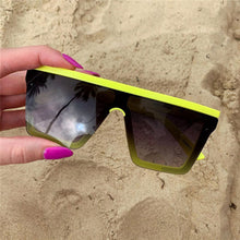 Load image into Gallery viewer, Sunglasses Women 2023 Oversized Transparent Sunglasses Designer Men Vintage Flat Top Eyewear UV400 Gafas de sol