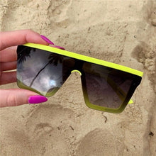 Load image into Gallery viewer, Sunglasses Women 2023 Oversized Transparent Sunglasses Designer Men Vintage Flat Top Eyewear UV400 Gafas de sol