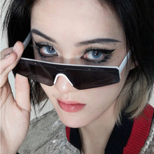 Load image into Gallery viewer, Triangle Sunglasses Women 2023 Brand Designer Cat Eye Sunglasses Men Mirror Men Glasses Gafas De Sol Mujer