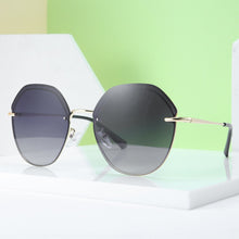 Load image into Gallery viewer, MARC Polarized sunglasses TAC1.1 Trendy Brand Alloy Women  Gradient resin metal Currency vintage Men