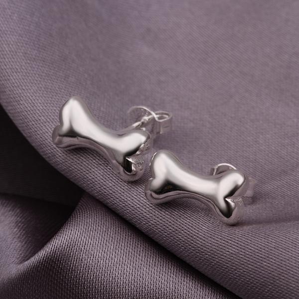 Orecchini a forma di piccole ossa minuscole alla moda Orecchini a forma di osso di cane carino per donne Ragazze Gioielli semplici Brincos de Prata 