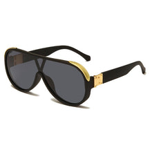 Load image into Gallery viewer, MERCELYN  Ladies Sunglasses Trendy  Women Sun Glasses Pilot Design Frame Stylish Vintage Designer Shades