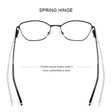 Carica l&#39;immagine nel visualizzatore di Gallery, MERRYS DESIGN Women Classic Retro Glasses Frame Ultralight Titanium Alloy Glasses Myopia Prescription Eyeglasses S2604