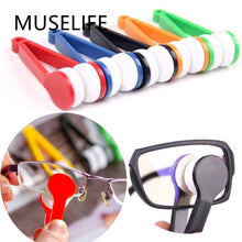 Load image into Gallery viewer, MUSELIFE 1 PC Random Glasses Dedicated Convenience Cleaner Super Fine Fiber Super Clean Power Portable Glasses Rub With Key