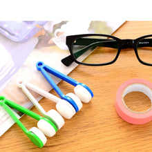 Load image into Gallery viewer, MUSELIFE 1 PC Random Glasses Dedicated Convenience Cleaner Super Fine Fiber Super Clean Power Portable Glasses Rub With Key