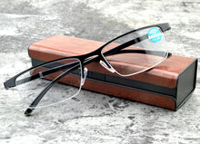 Load image into Gallery viewer, Men Black photochromic progressive reading glasses +0.75 +1 +1.25 +1.5 +1.75 +2 +2.25 +2.5 +2.75 +3 +3.25 +3.5 +3.75 +4