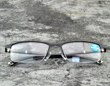 Load image into Gallery viewer, Men Black photochromic progressive reading glasses +0.75 +1 +1.25 +1.5 +1.75 +2 +2.25 +2.5 +2.75 +3 +3.25 +3.5 +3.75 +4