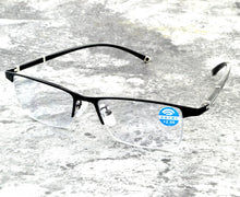 Load image into Gallery viewer, Men Black photochromic progressive reading glasses +0.75 +1 +1.25 +1.5 +1.75 +2 +2.25 +2.5 +2.75 +3 +3.25 +3.5 +3.75 +4