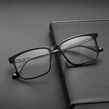 Load image into Gallery viewer, Men Business Pure Titanium Glasses Frame Sheet Glasses Frame Myopia Glasses Square Frame Retro Simple Optical Glasses HT5022B