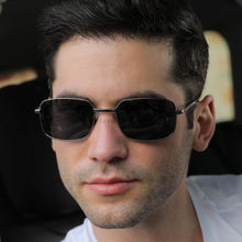 Load image into Gallery viewer, Men Photochromic Foldable Sunglasses with Polarized Lens Metal Frame Discolor Goggles Protection Anti-Fatigue Eyewear