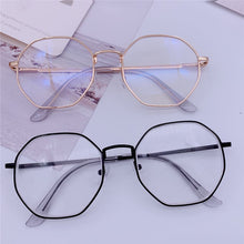 Carica l'immagine nel visualizzatore di Gallery, Men Vintage Anti Blue light Glasses Frame Round Women Lens Myopia Optical Mirror Simple Metal Anti-blue Clear Eyewear Frames