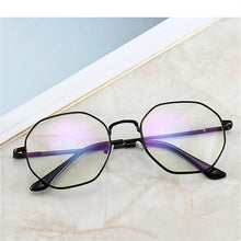 Carica l'immagine nel visualizzatore di Gallery, Men Vintage Anti Blue light Glasses Frame Round Women Lens Myopia Optical Mirror Simple Metal Anti-blue Clear Eyewear Frames